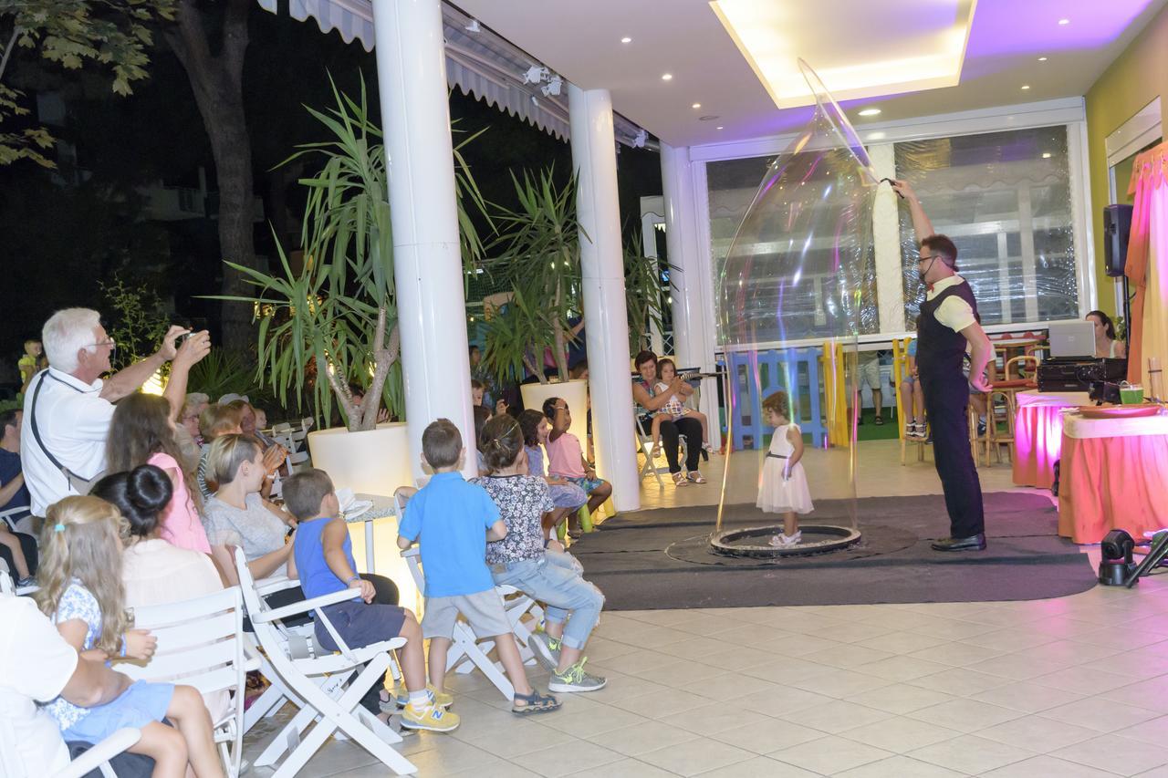 Mondial Hotel Cervia Ngoại thất bức ảnh