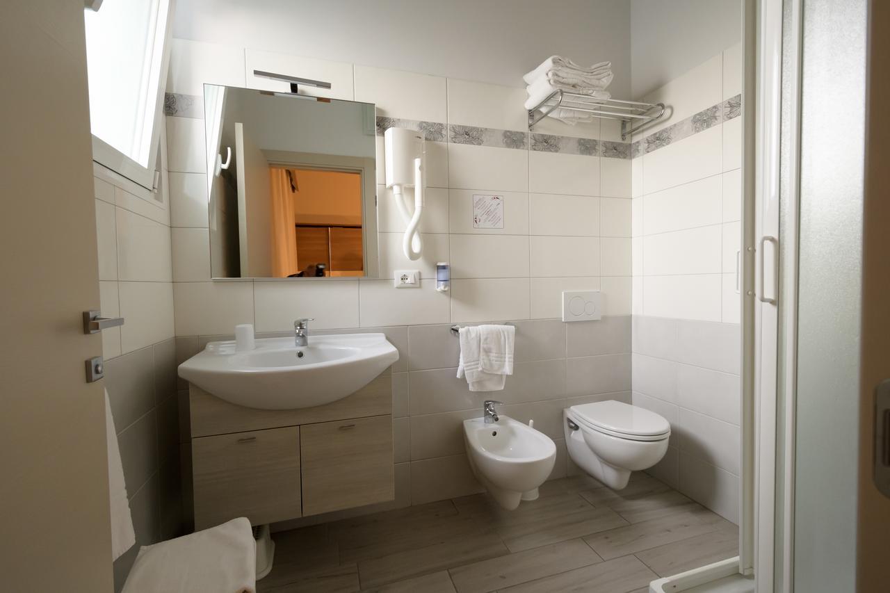 Mondial Hotel Cervia Ngoại thất bức ảnh