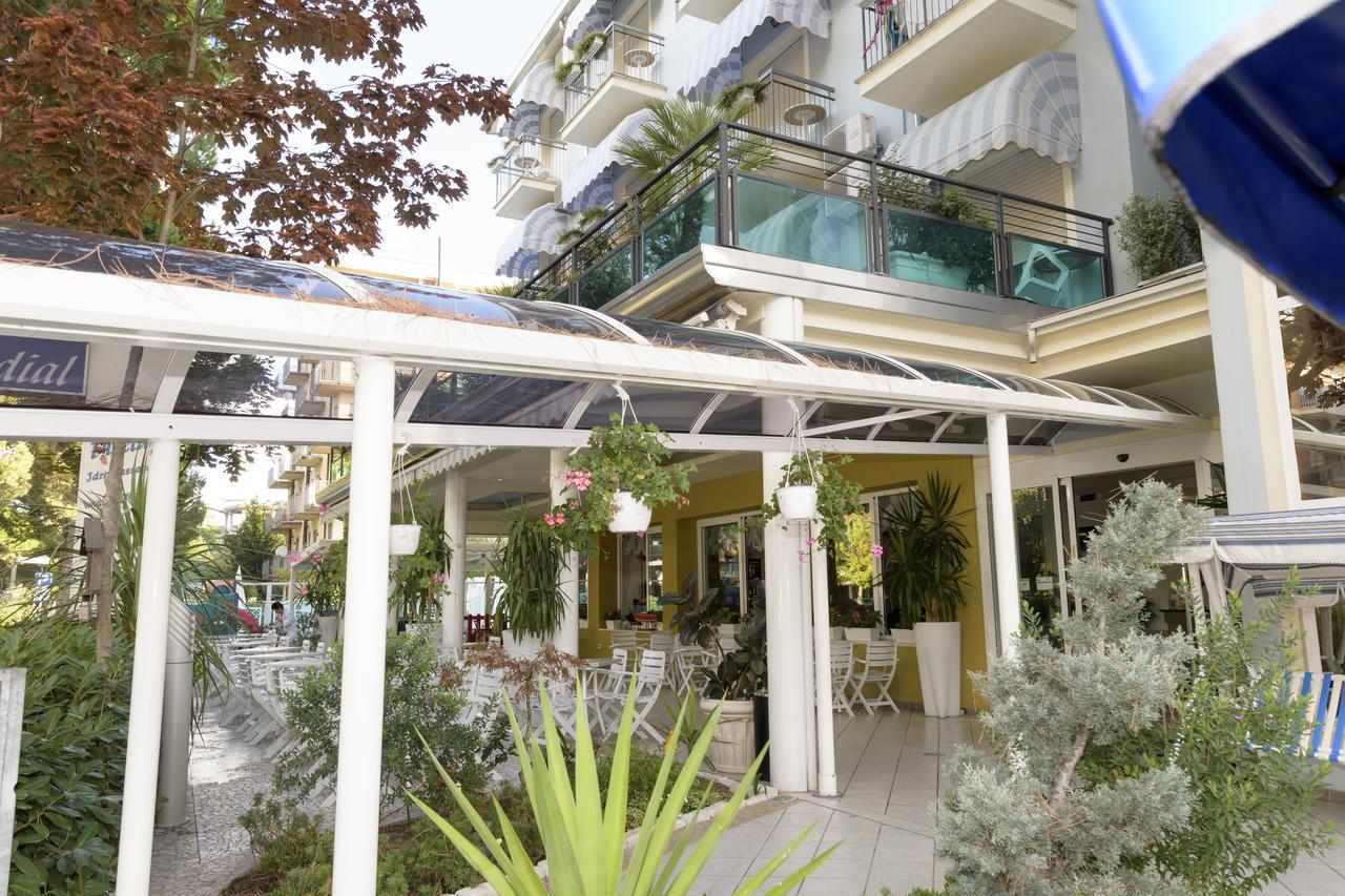 Mondial Hotel Cervia Ngoại thất bức ảnh