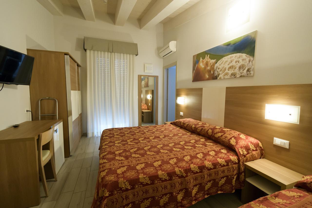 Mondial Hotel Cervia Ngoại thất bức ảnh