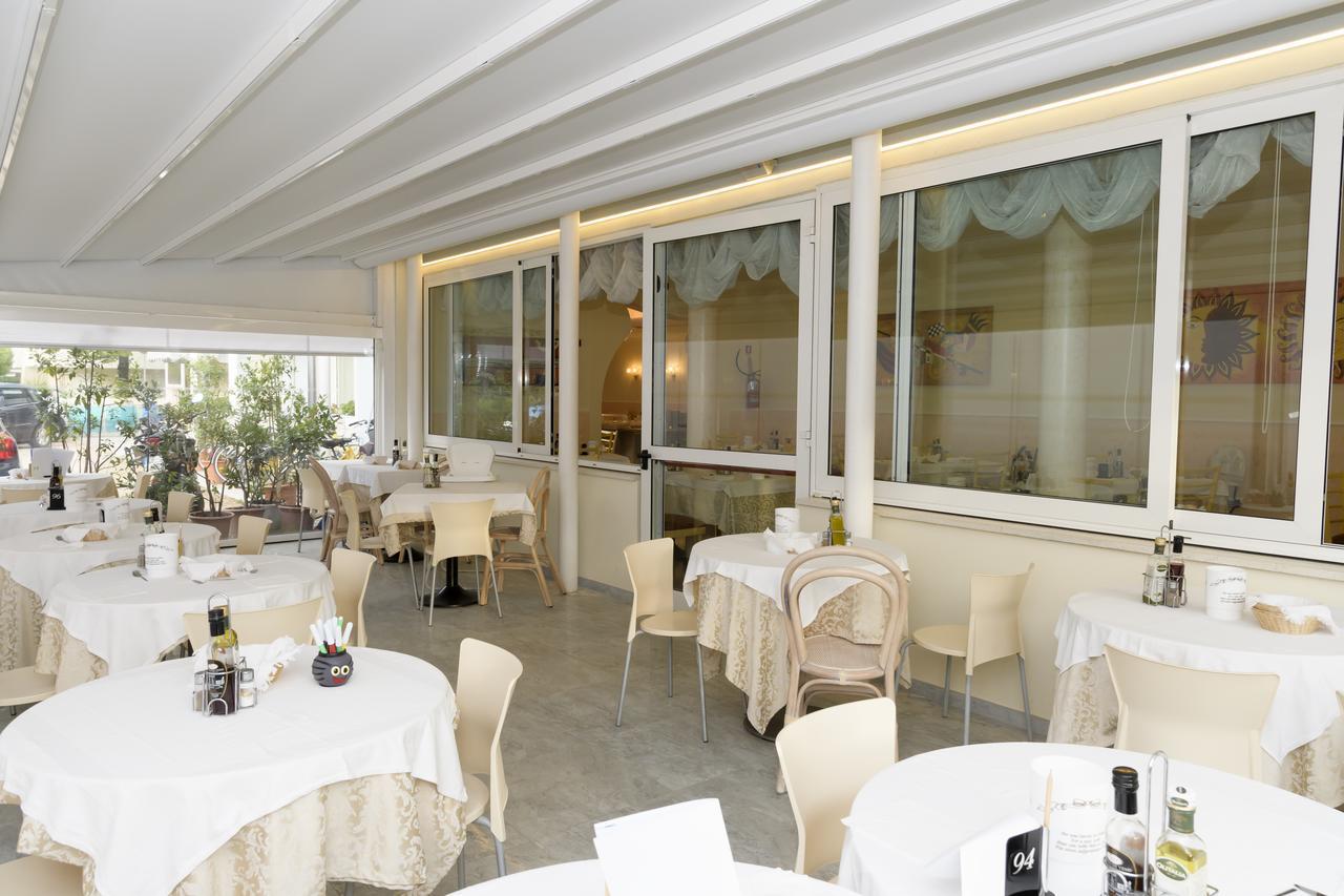 Mondial Hotel Cervia Ngoại thất bức ảnh