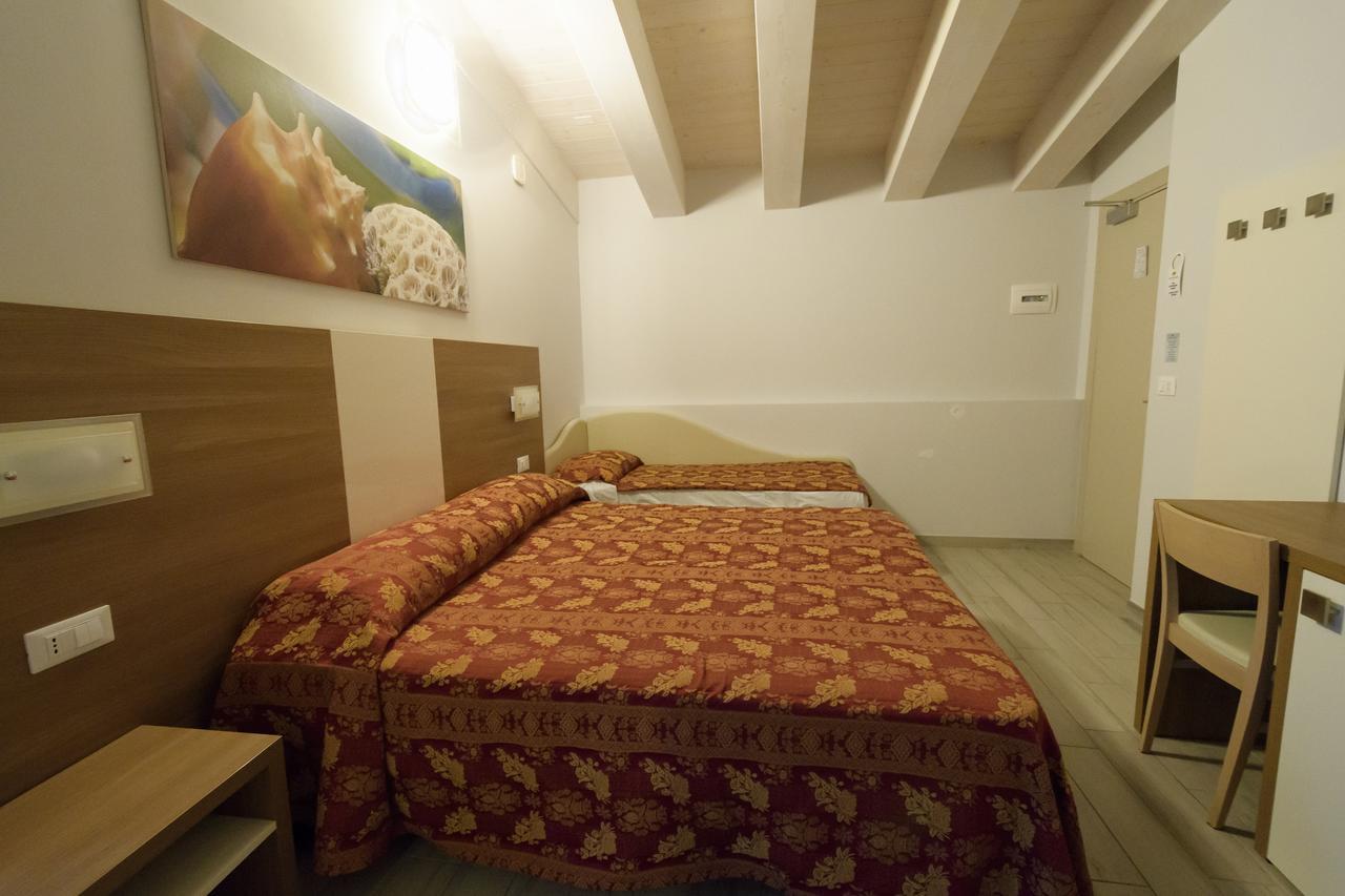 Mondial Hotel Cervia Ngoại thất bức ảnh